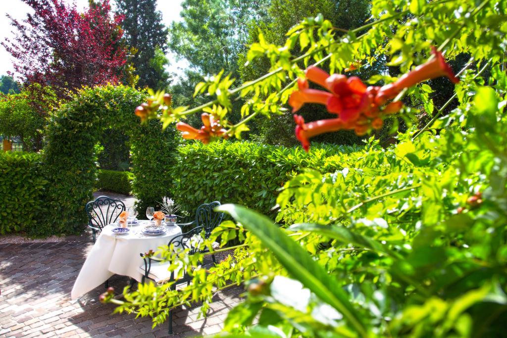 Hotel Villa Leri Monte Colombo Exterior foto